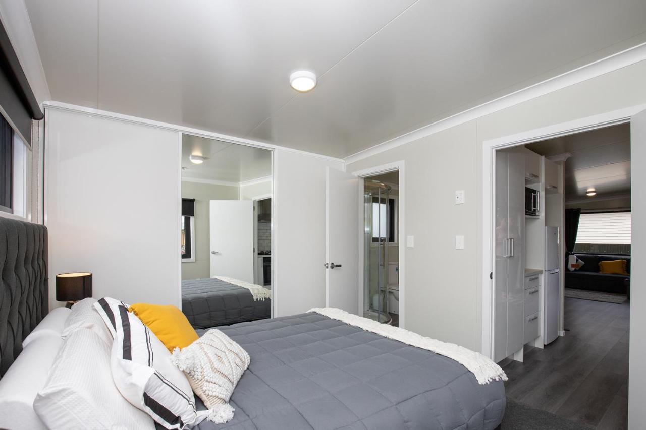 Affordable Modern Accommodation Westport Exteriör bild